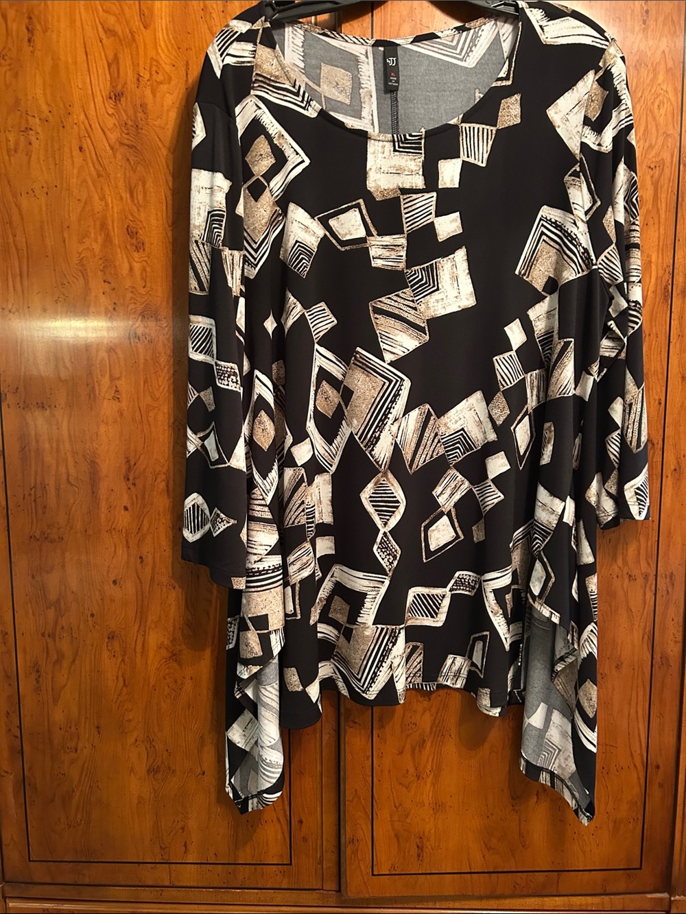 Women’s Black Geometric Asymmetric Tunic by JJ